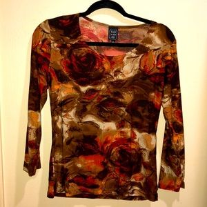 Suzie in the city crew neck brown floral blouse